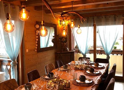Salon et salle a manger du chalet